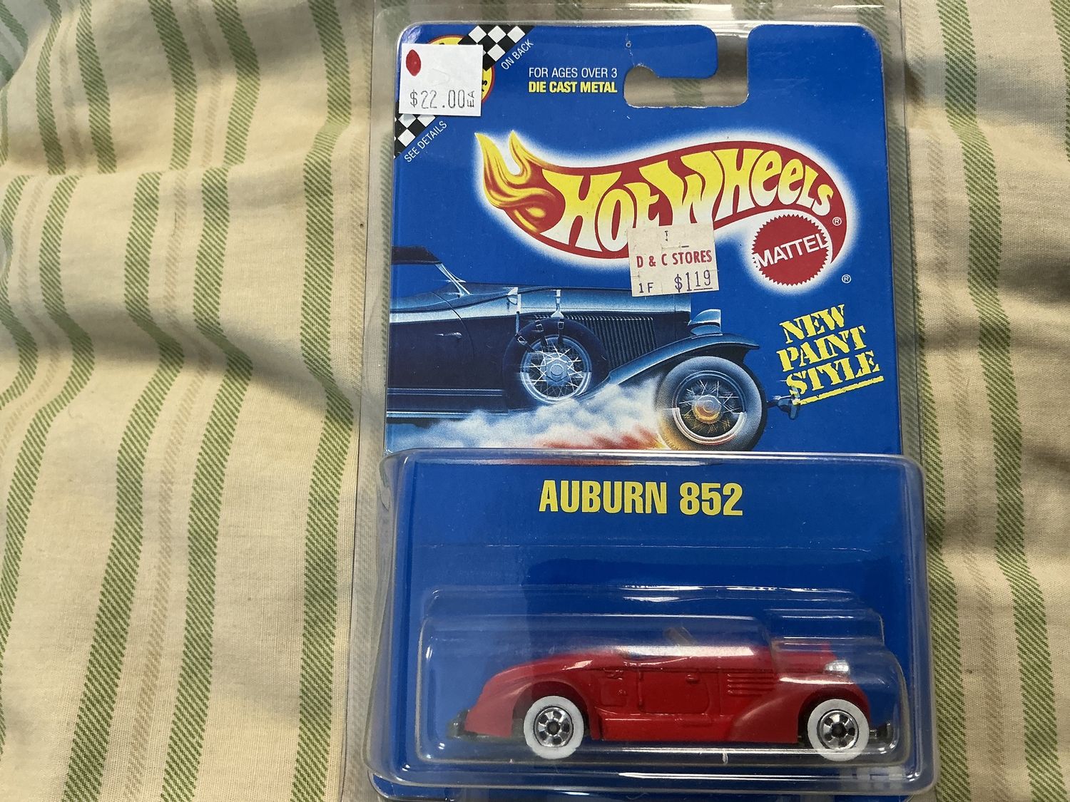 Auburn 852 red