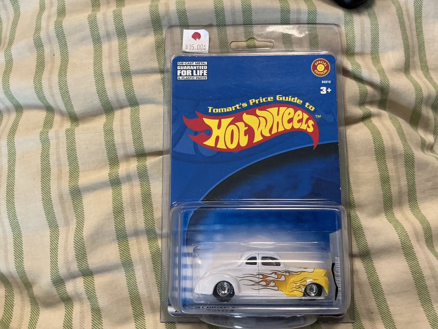 1940 Ford, coupe, yellow and white