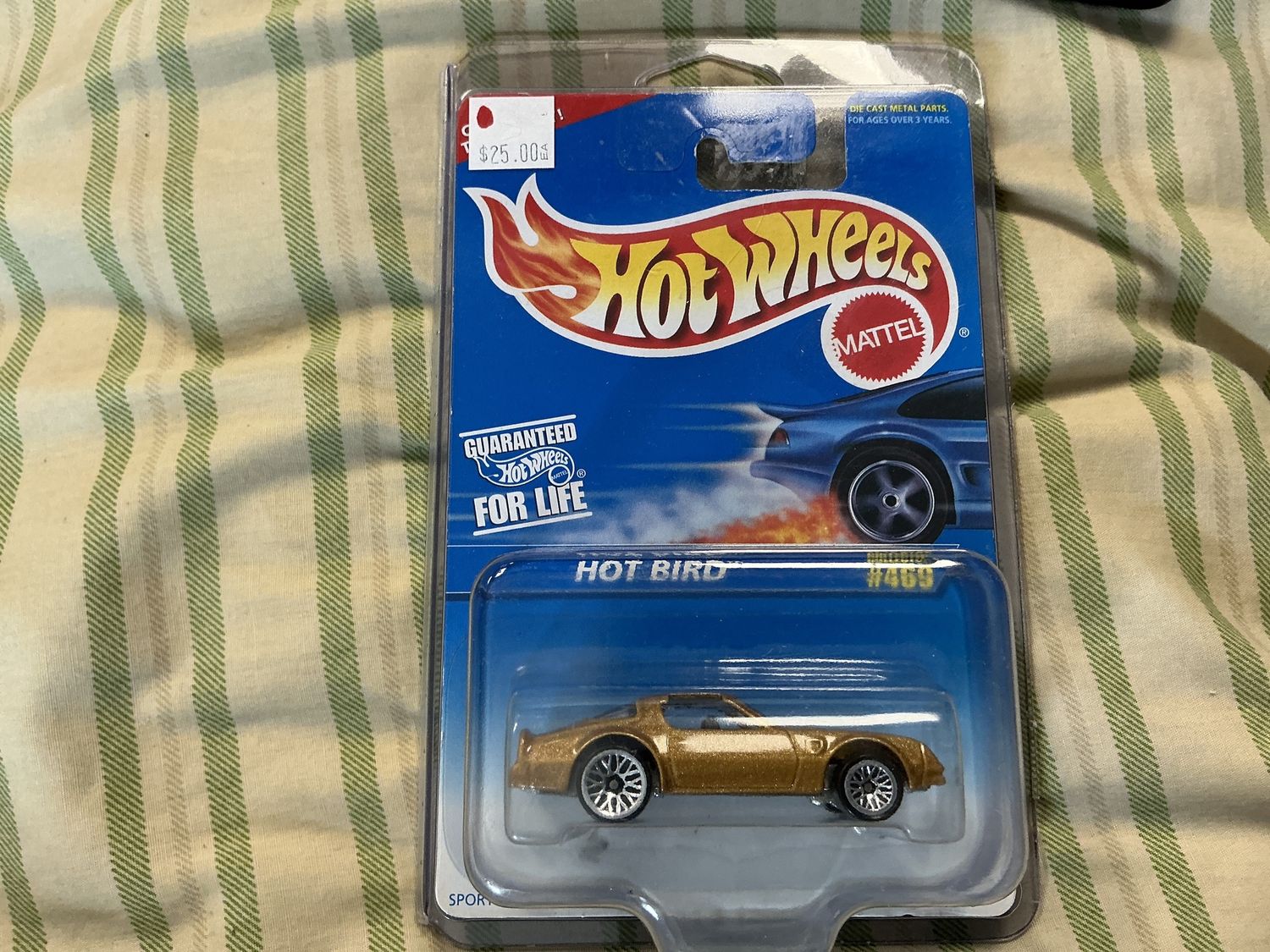 Hot bird gold with screaming chicken