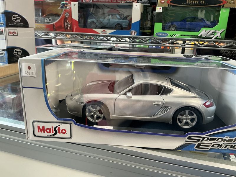 Porsche Caymen S silver