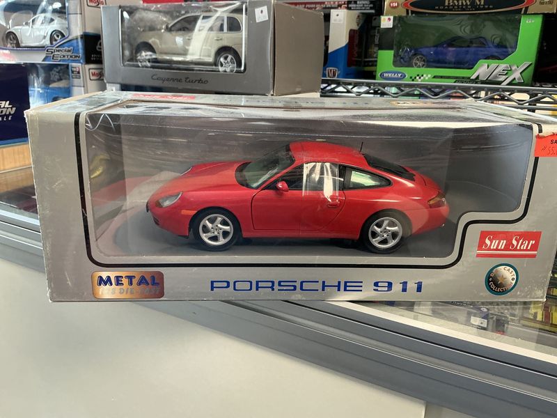 Porsche 911 red