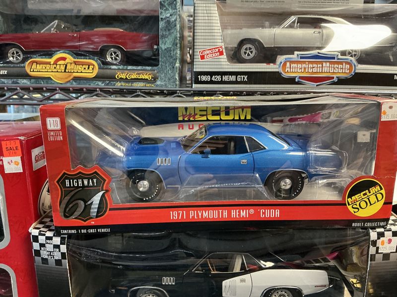 1971 Plymouth hemi Cuda blue mecum