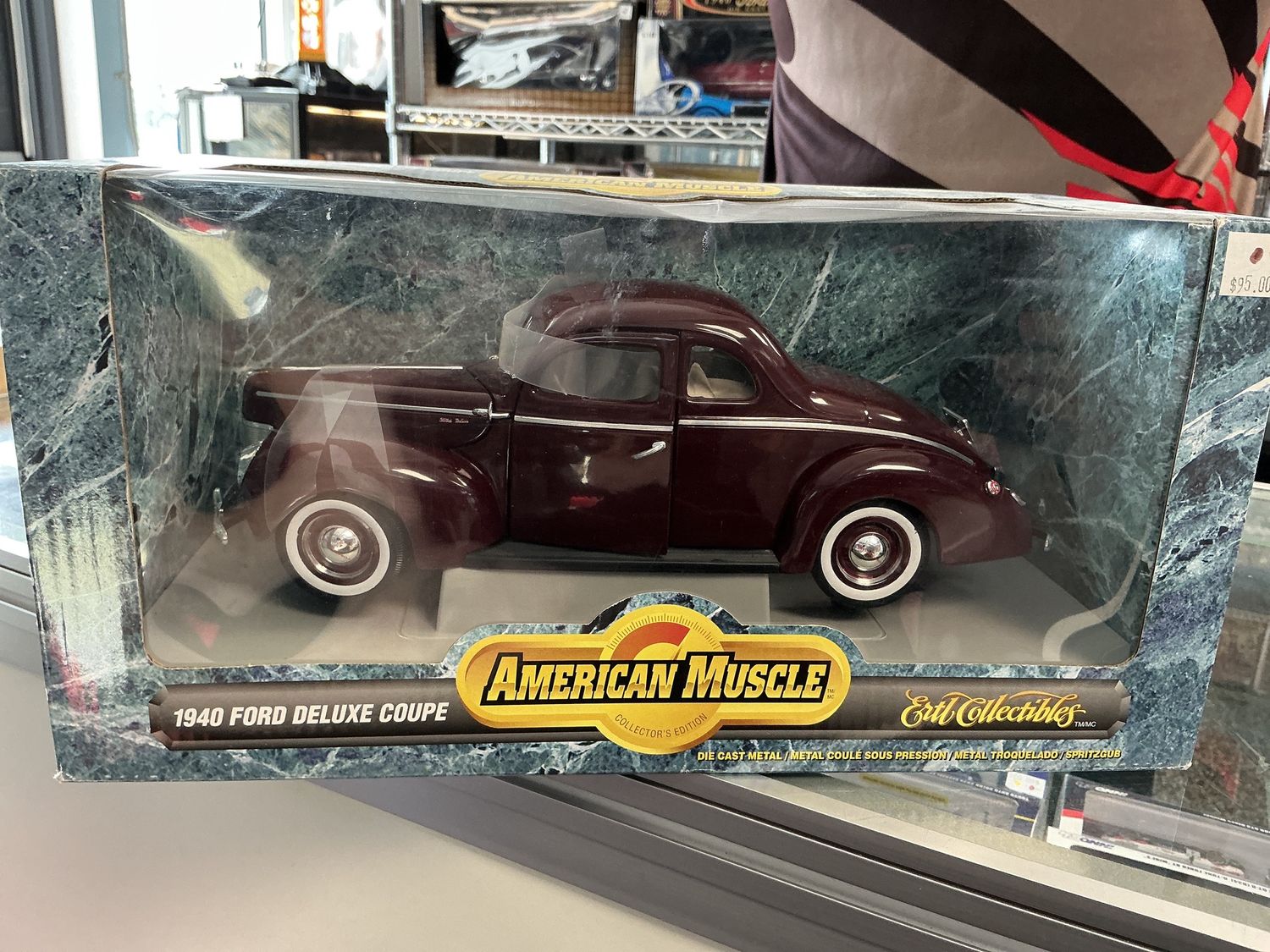 1944 deluxe coupe maroon