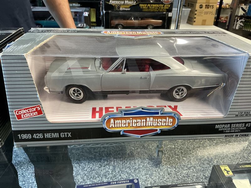 1969 426 hemi GTX silver