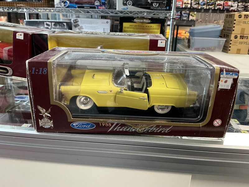 1955 Ford Thunderbird, yellow