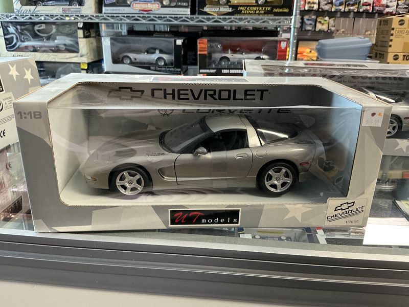 1999 Corvette gray