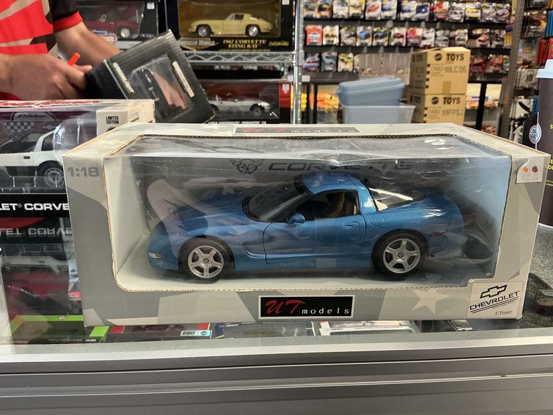 1999 Corvette blue