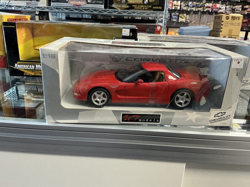 1999 Corvette red