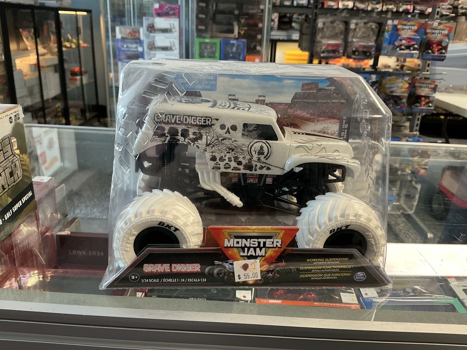 Grave digger monster truck, monster jam 1/24