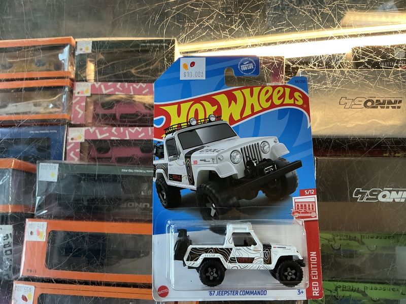 1967 Jeepster command