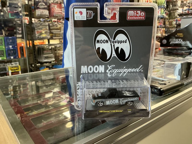 1990 Chevy C 1500 Silverado moon eyes