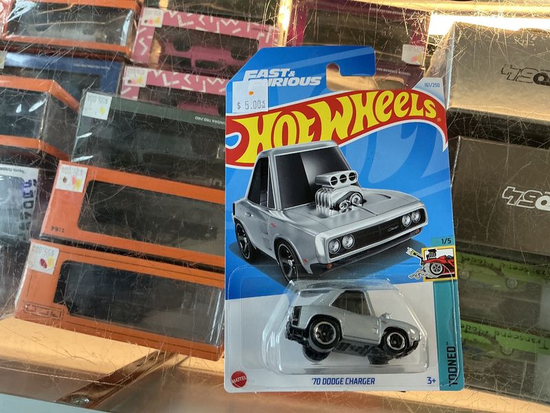 Tooned 70 Dodge charger, silver