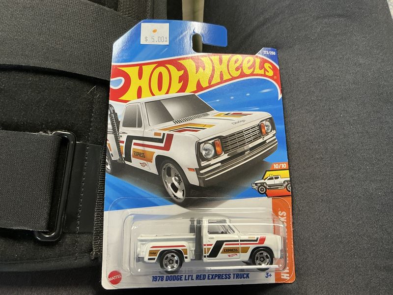 1978 Dodge, Little red express truck white