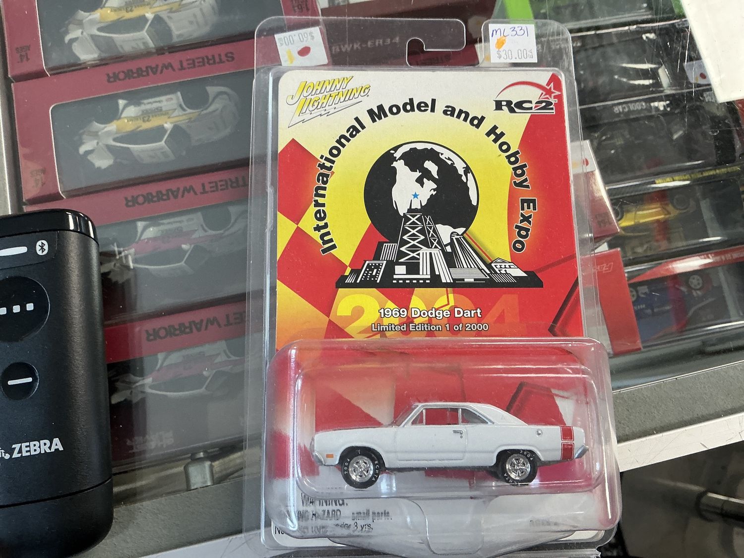 International model and hobby Expo 1969 Dodge dart white