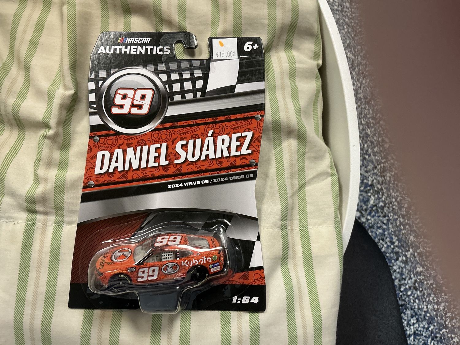 Daniel Suarez 99 orange