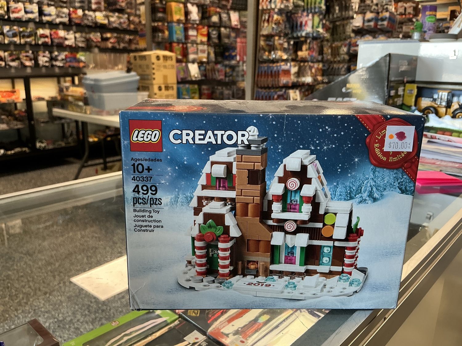 Lego creator gingerbread house, retired