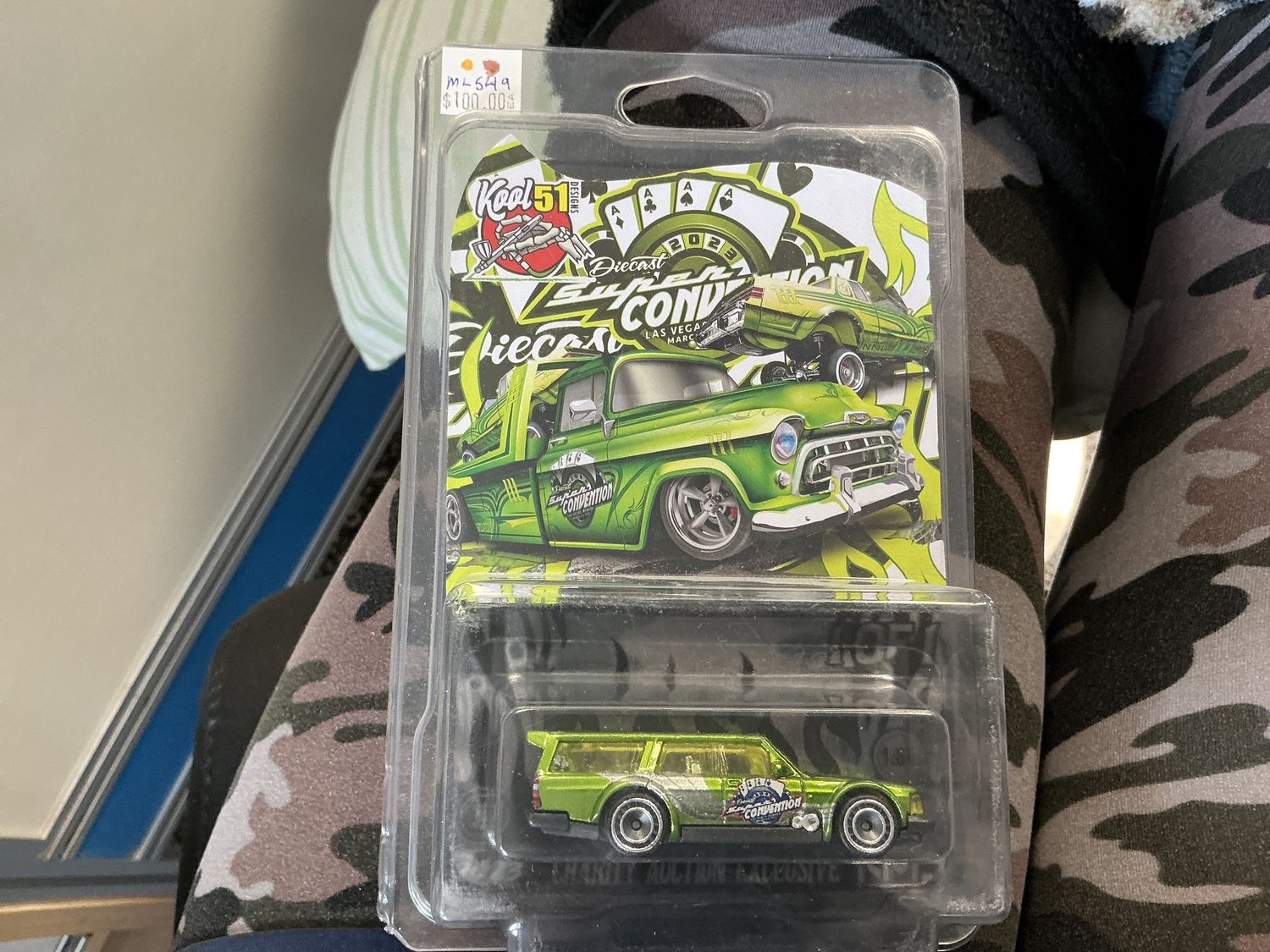 Charity auction, exclusive wagon, green clear roof