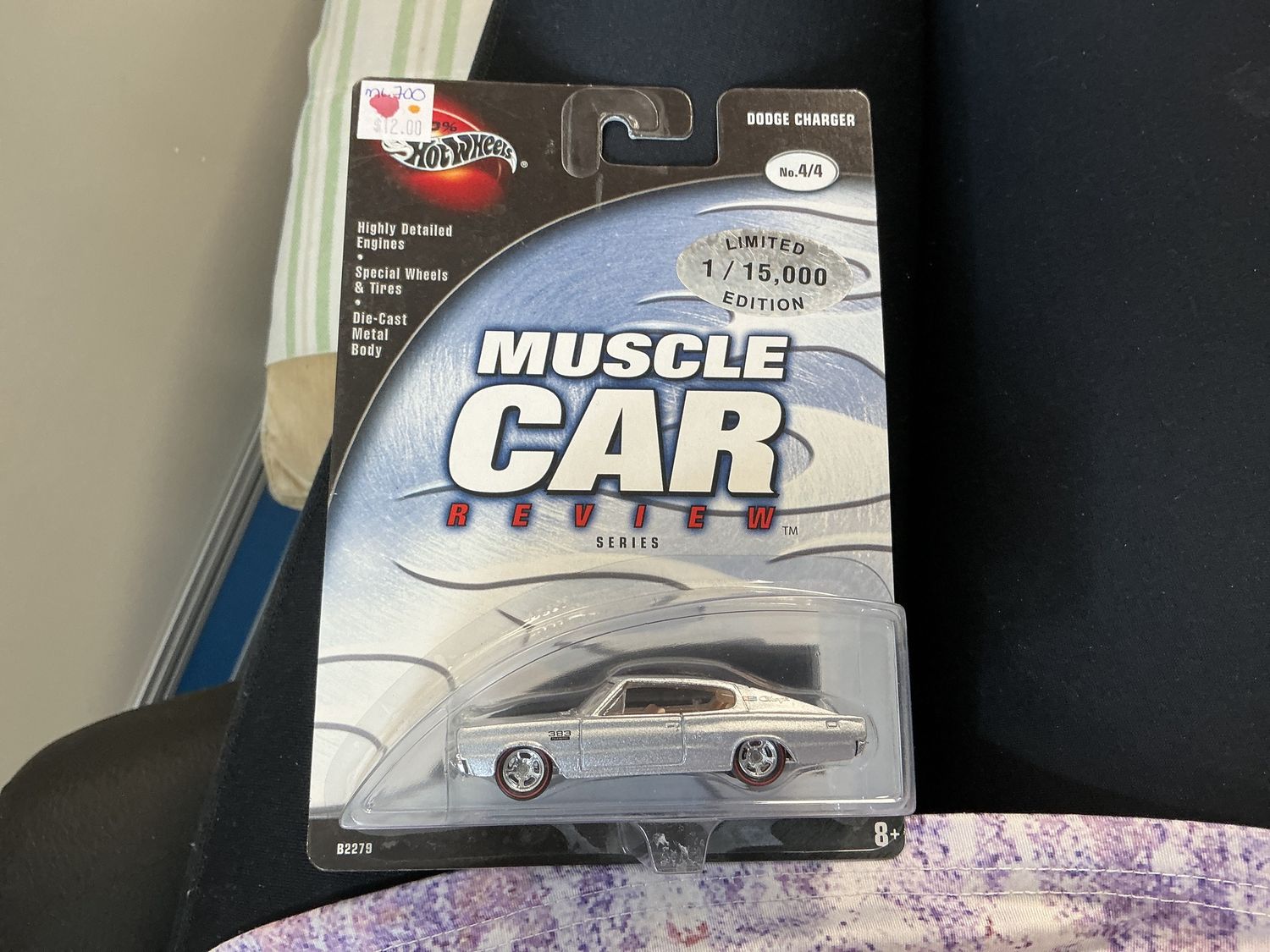 Muscle car review Dodge charger, silver