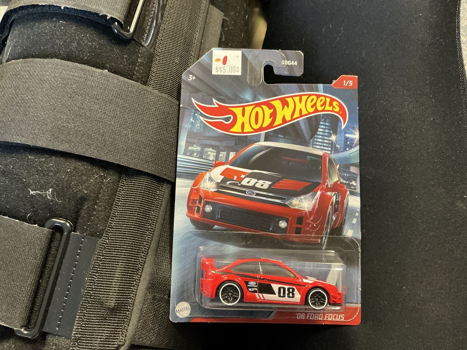 2008 Ford focus red