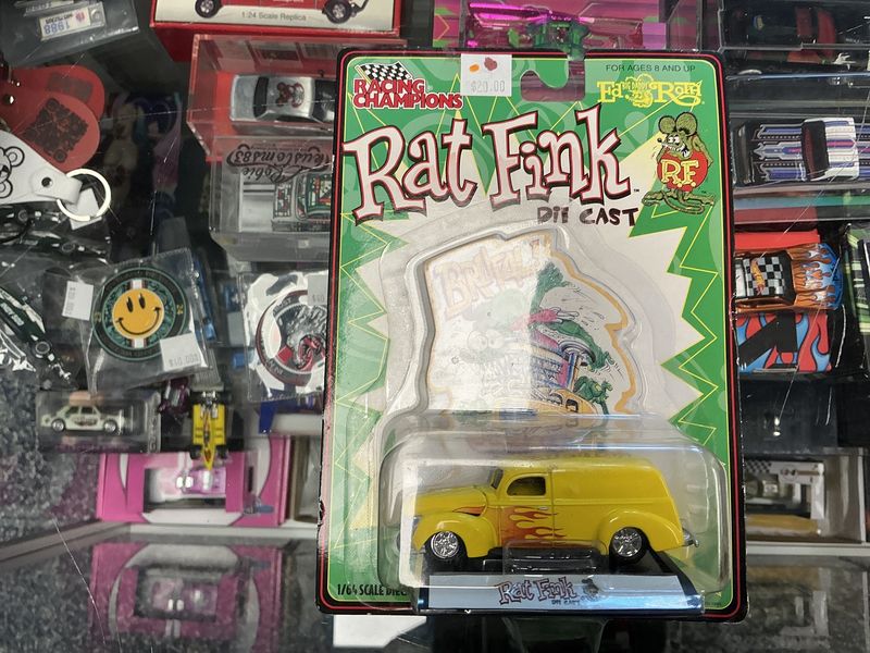 Rat fink brutal yellow