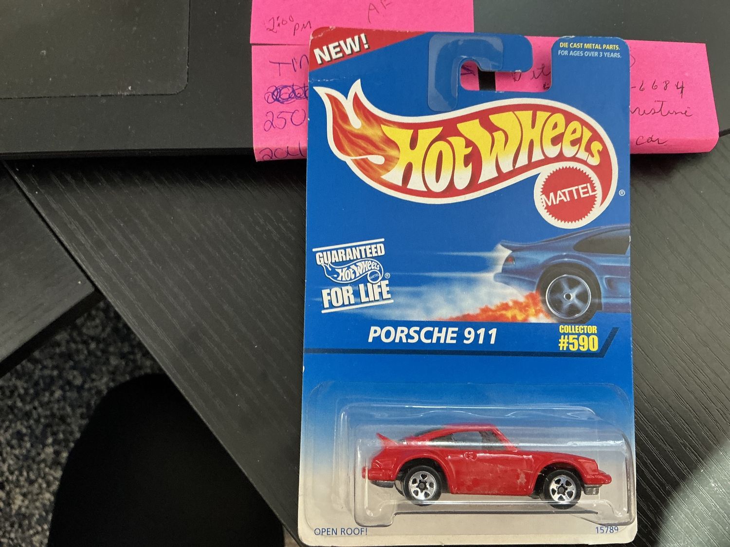 Porsche 911 590 red