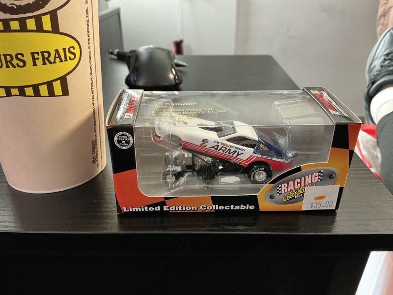 1975 Don Prudhomme funny car army