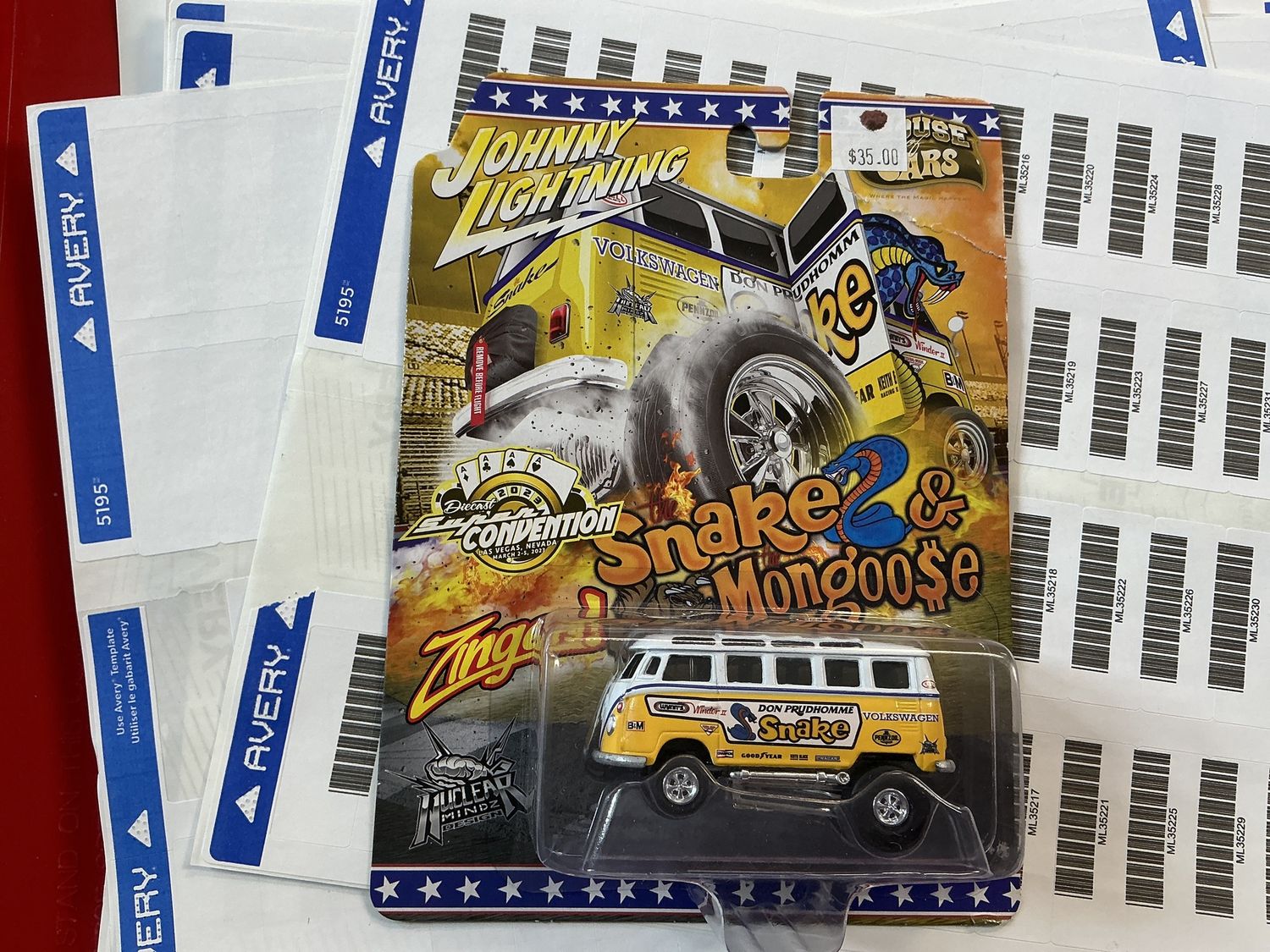 Nuclear mind, snake Volkswagen van