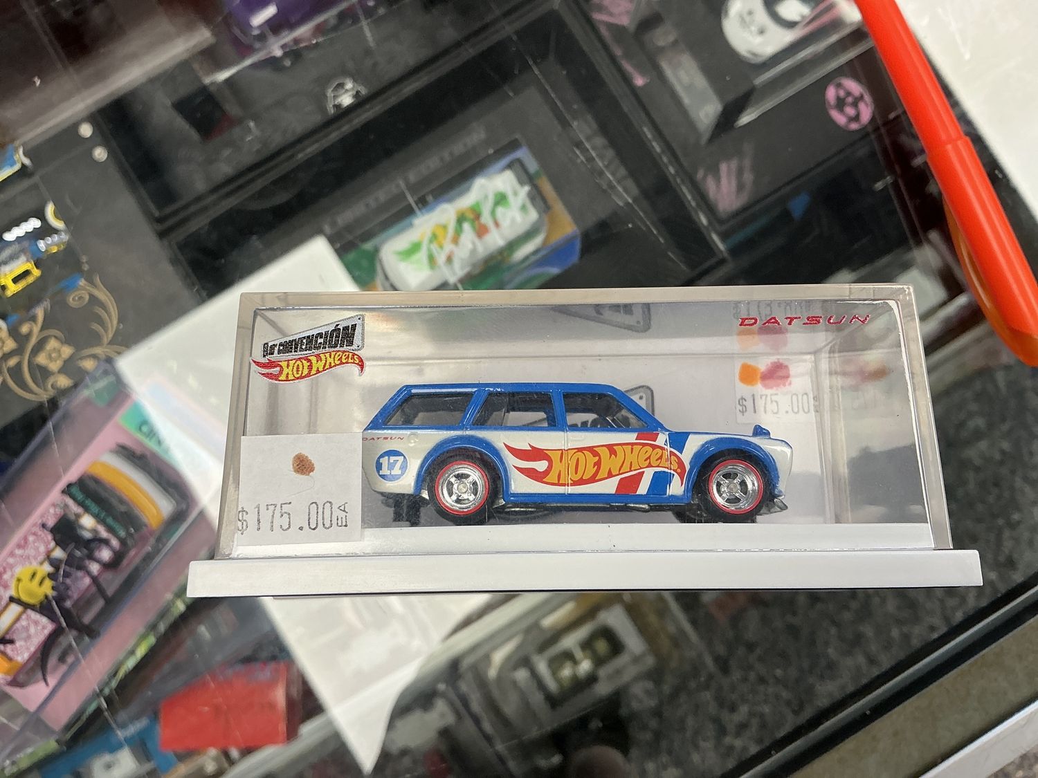 10 convention Datsun blue