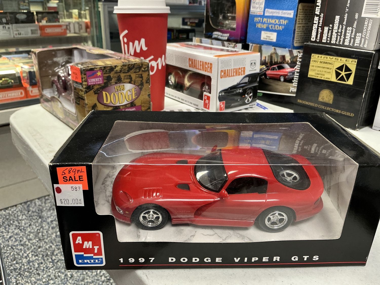 1997 Dodge Viper GTS red promo