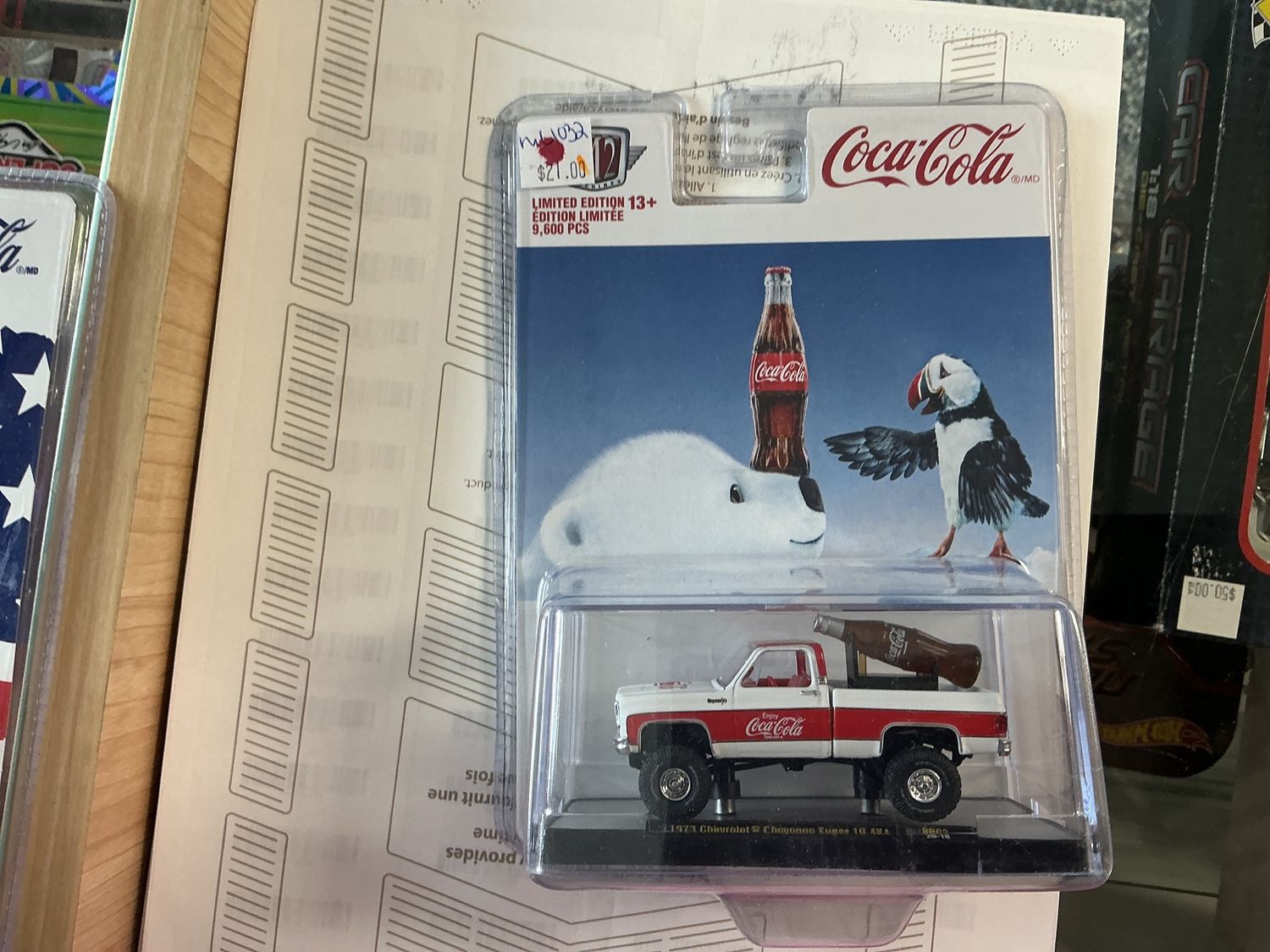 1973 Chevy Cheyenne, super 10 4 x 4 white Coca-Cola