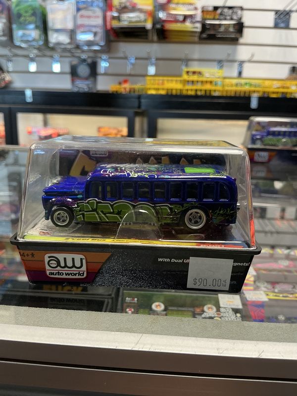 S’cool bus slot car blue