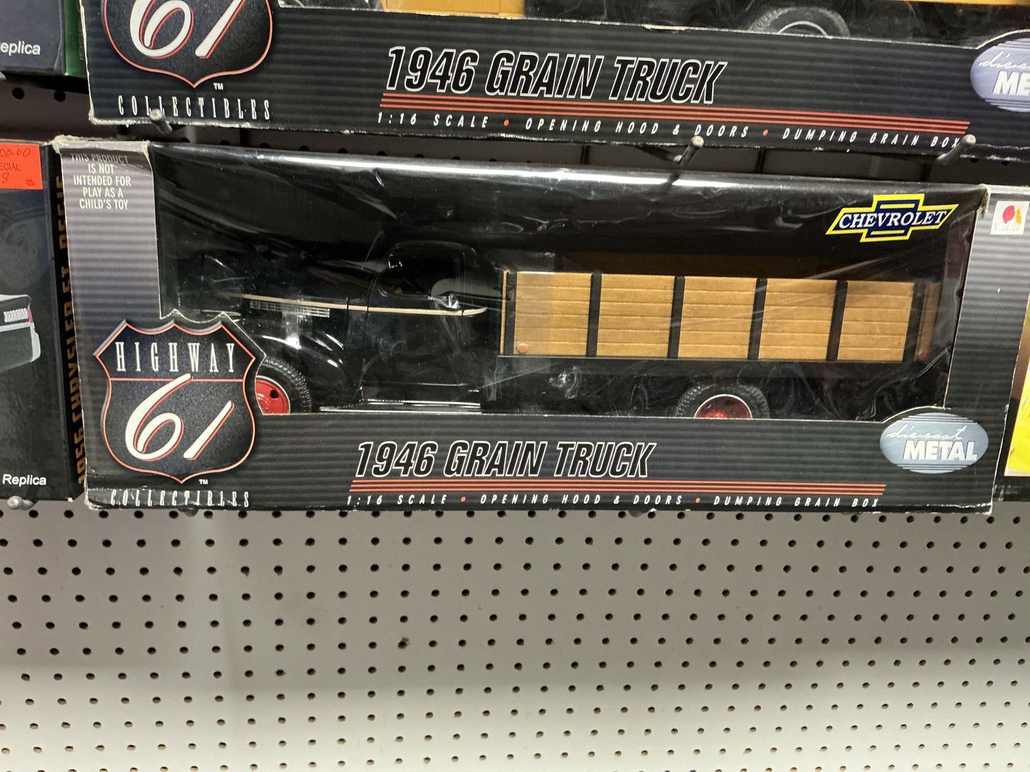 1946 green truck black