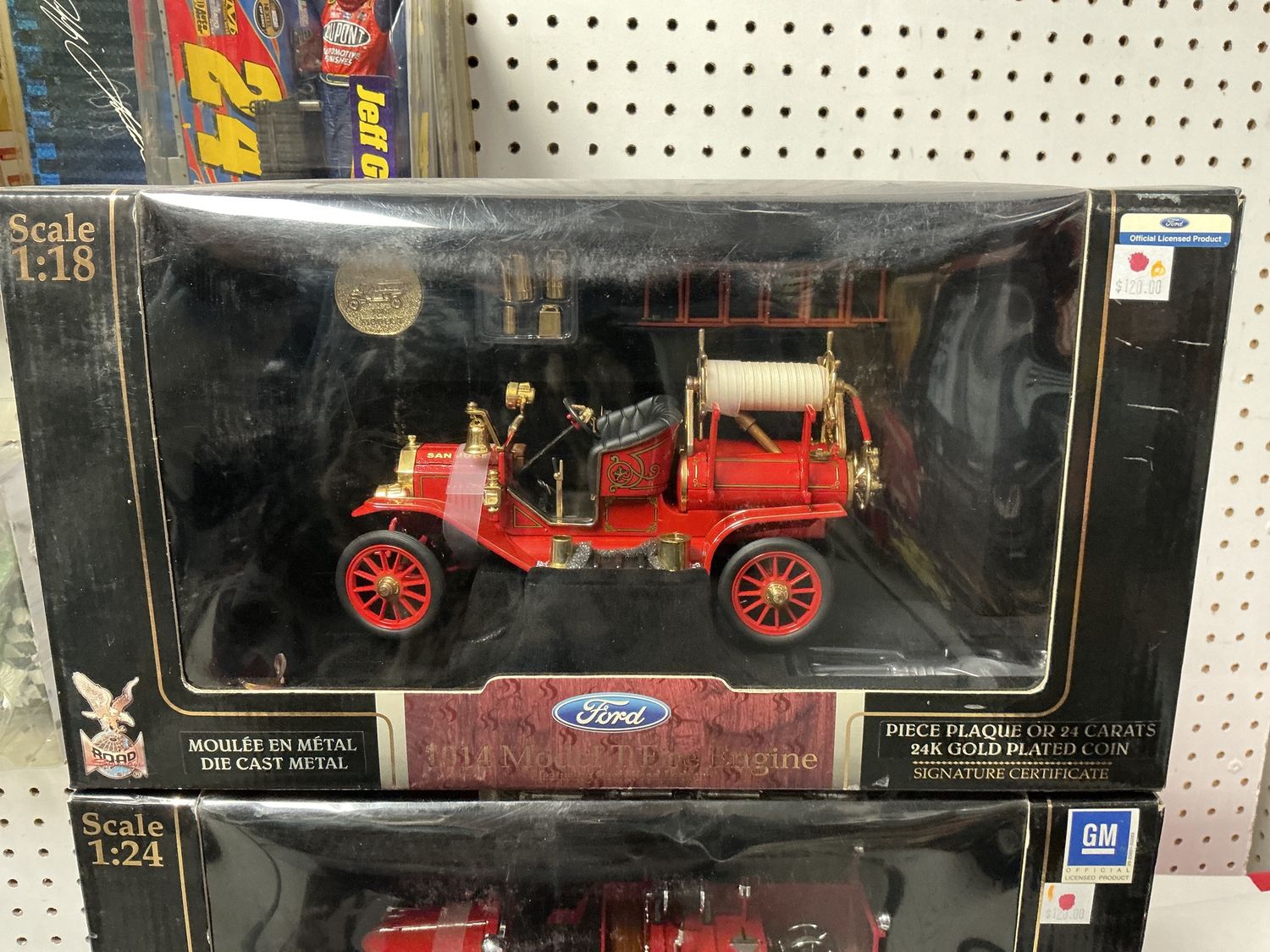 Ford 1914 model T fire engine red