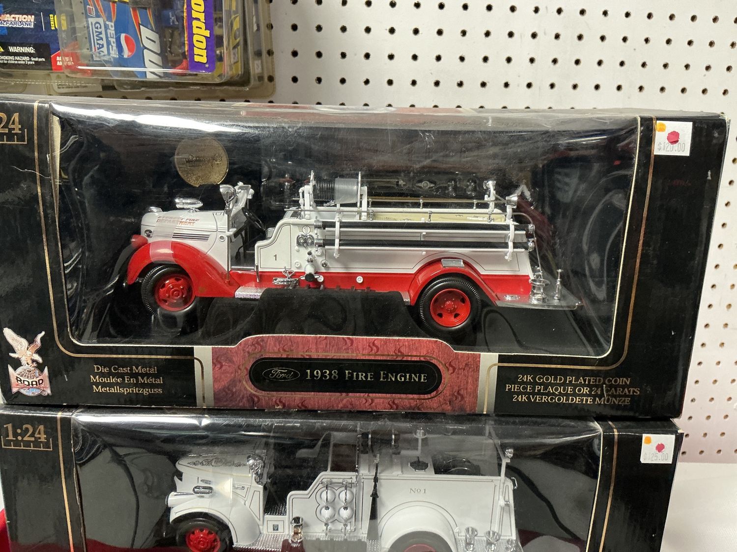 1938 Ford, fire engine, red and white