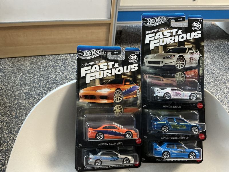 Fast and furious, graphic remix, silver series set