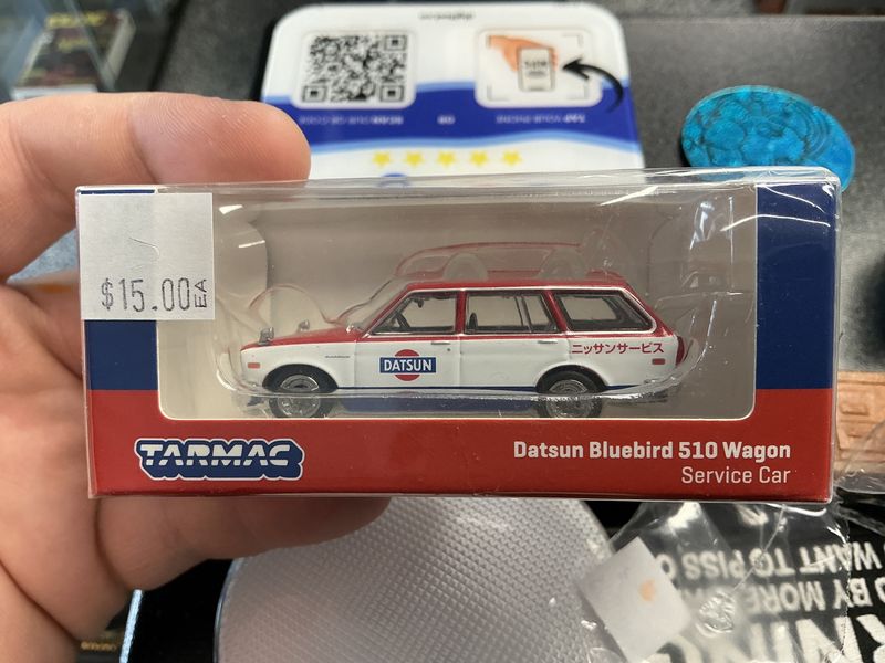 Datsun bluebird 510 wagon service car