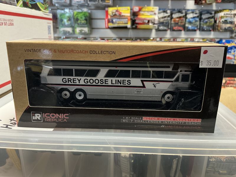 Mc-7 challenger coach grey goose