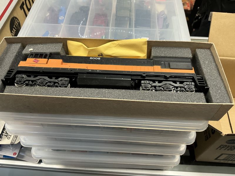 Athearn Milwaukee road u30c