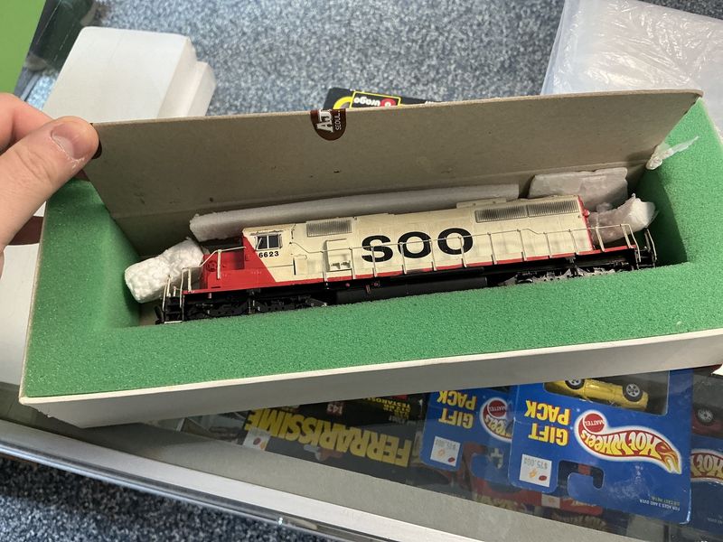 Overland models soo line sd40-2 omi 5325