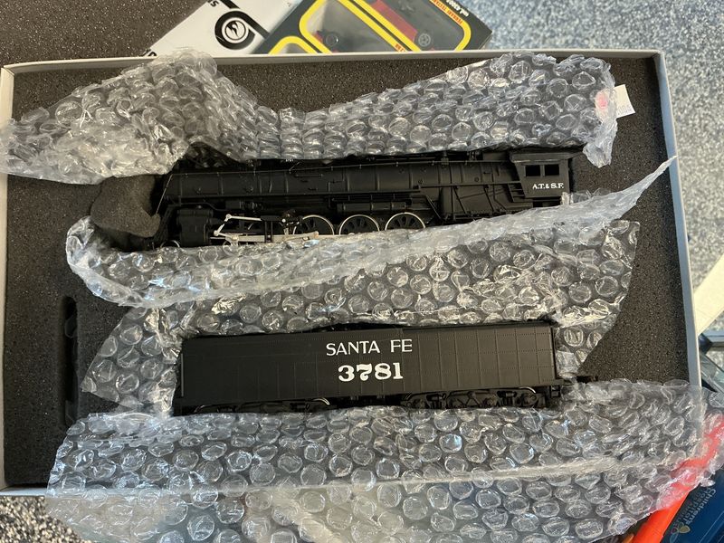 Bachmann northern 4-8-4 with smoke