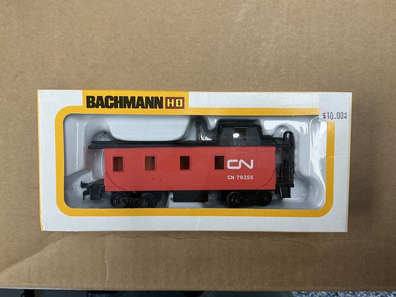 Bachmann CN rail caboose