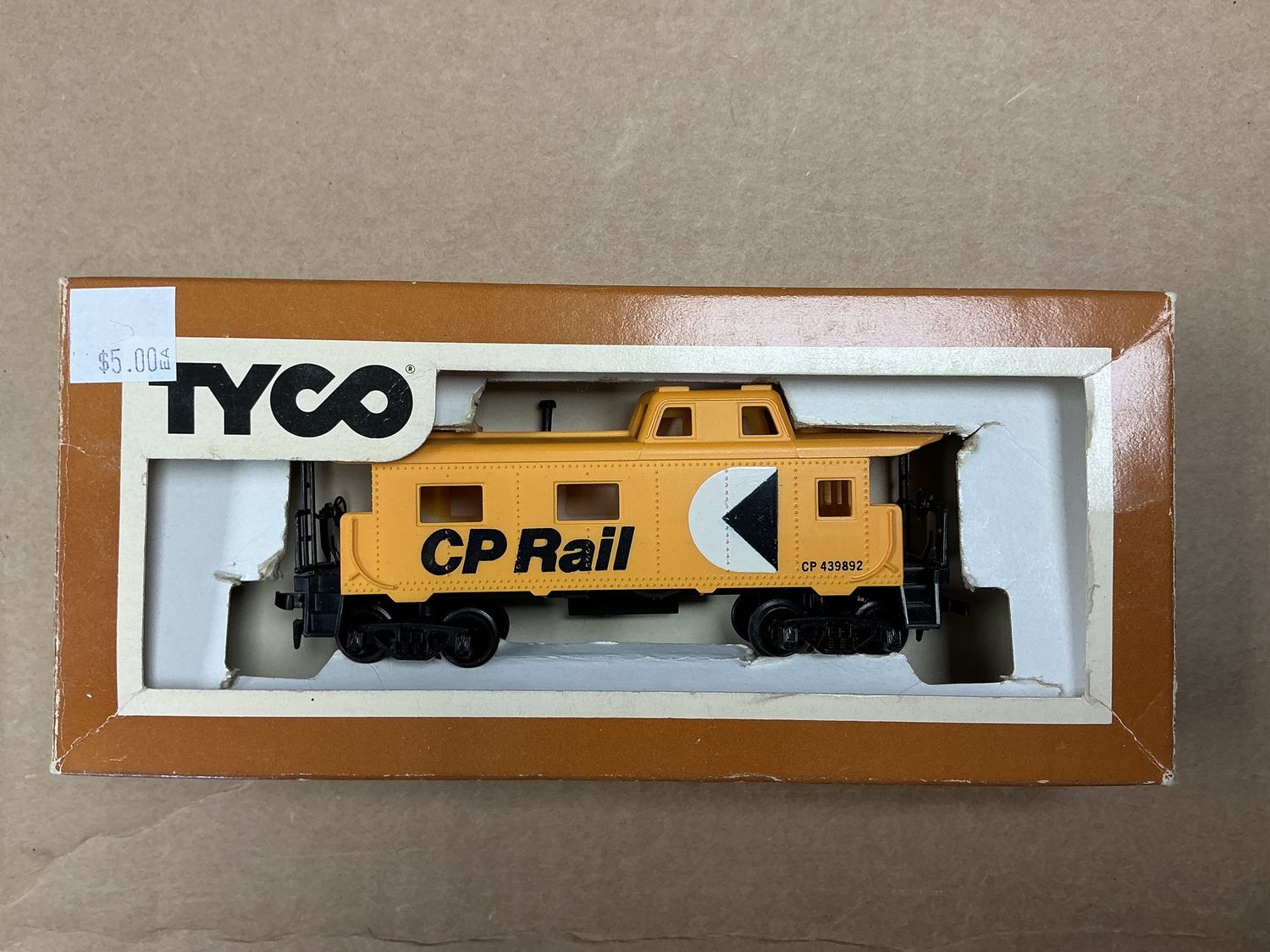 Tyco cp rail caboose