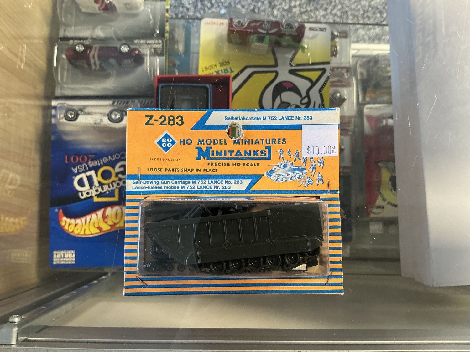 Mini tanks self driving gun carriage