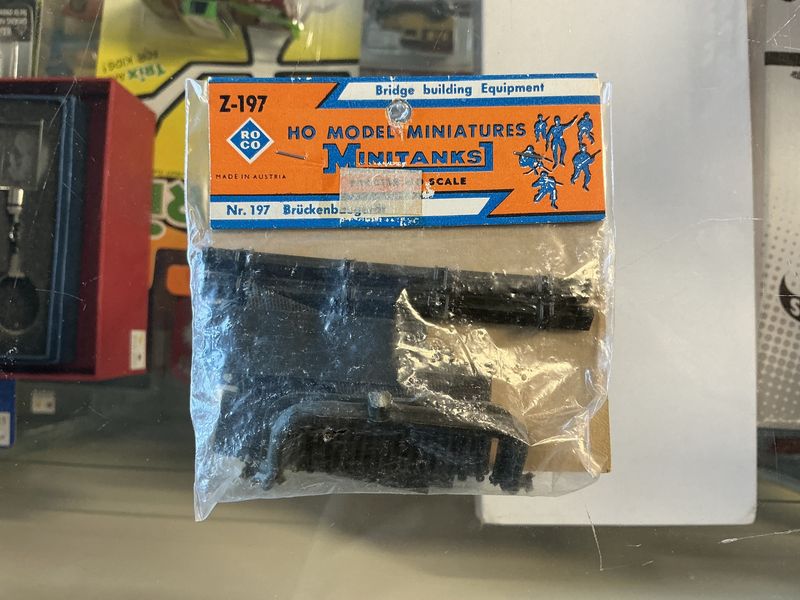 Mini tanks bridge building equipment