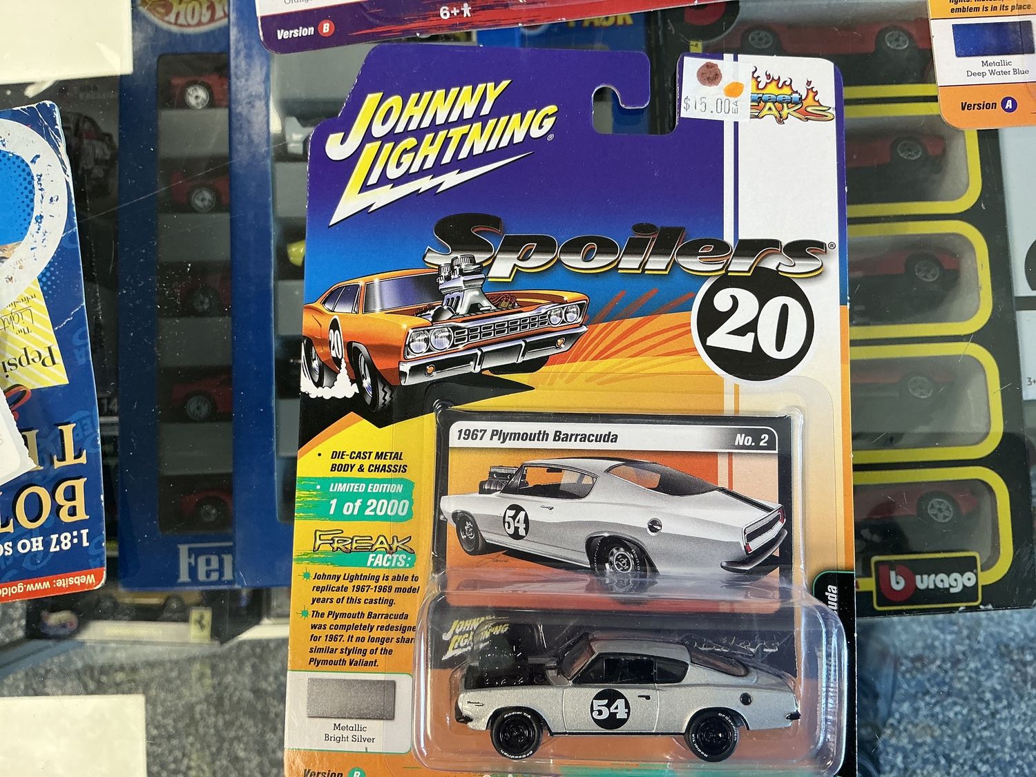 1967 barracuda Bright, silver