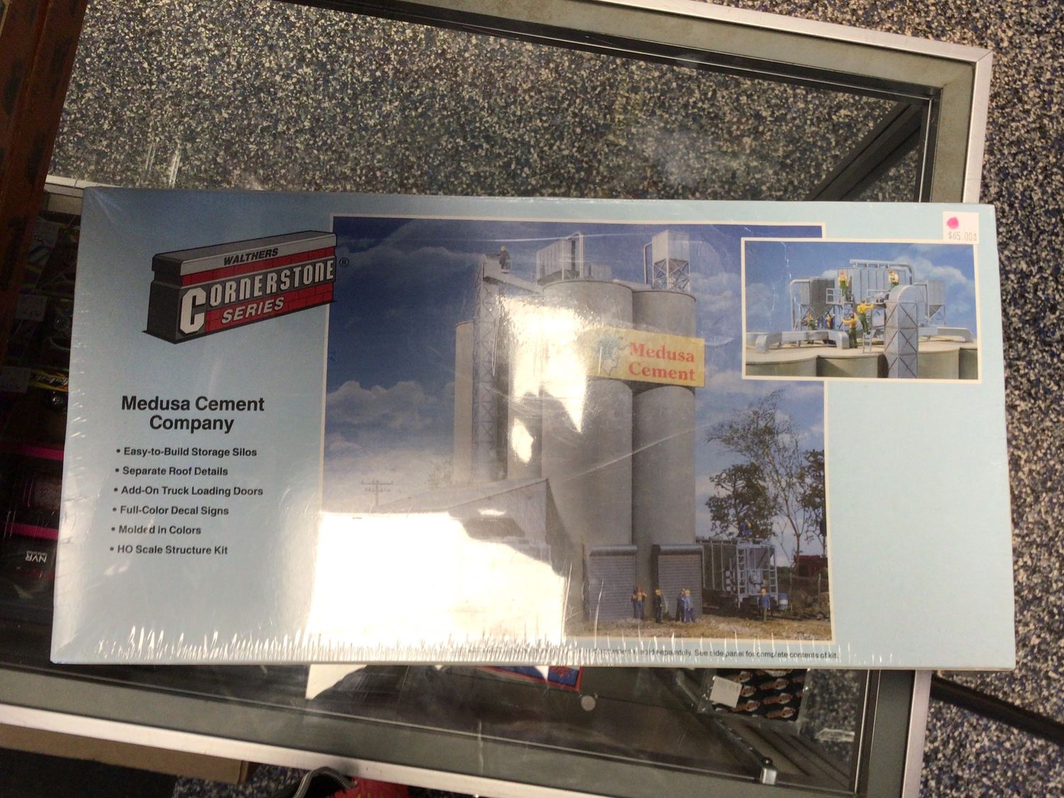 Walthers Medusa cement plant