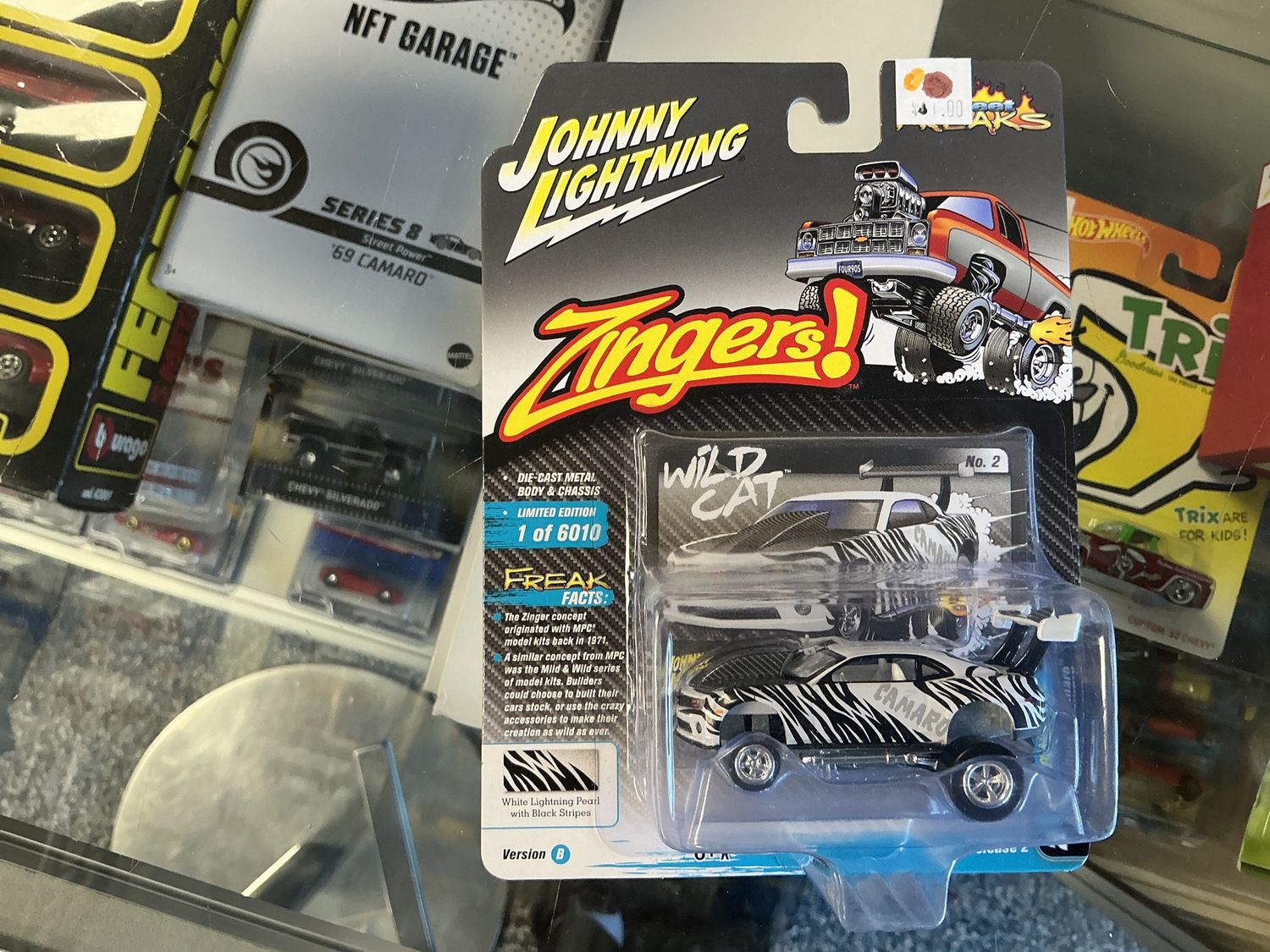 2011 Chevy Camaro white lightning pearl with black stripes