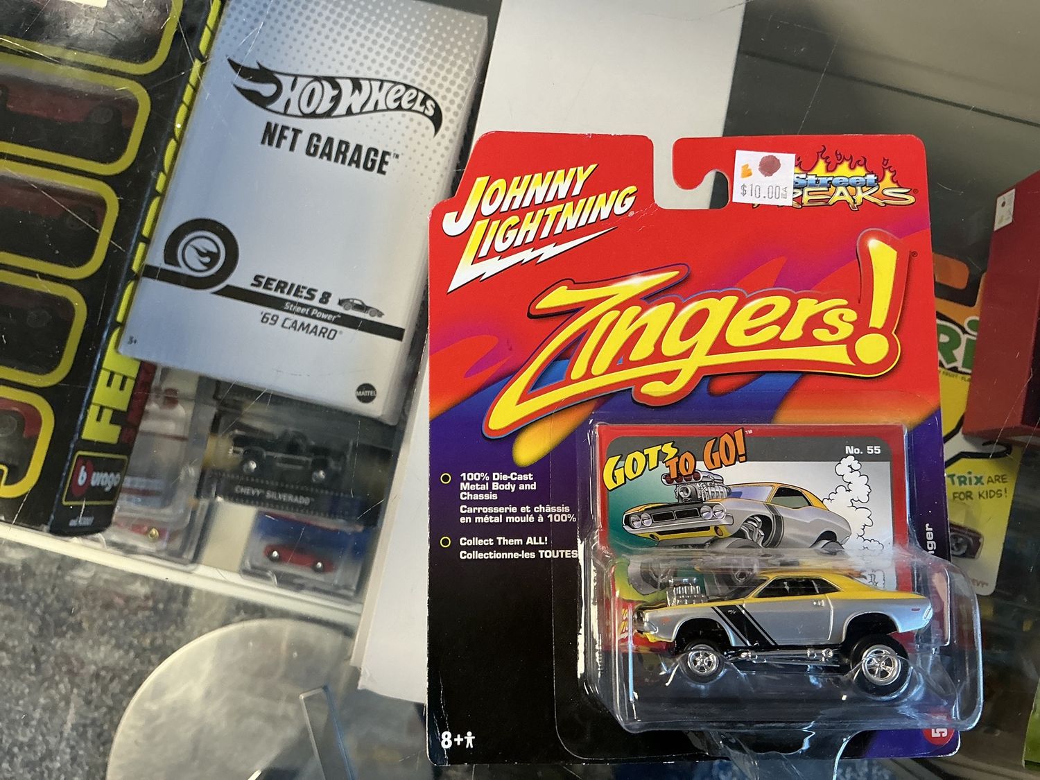 1971 Dodge Challenger, silver and yellow