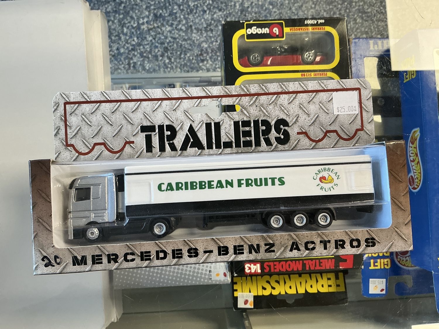 Iuppa Mercedes Benz actros Caribbean fruits