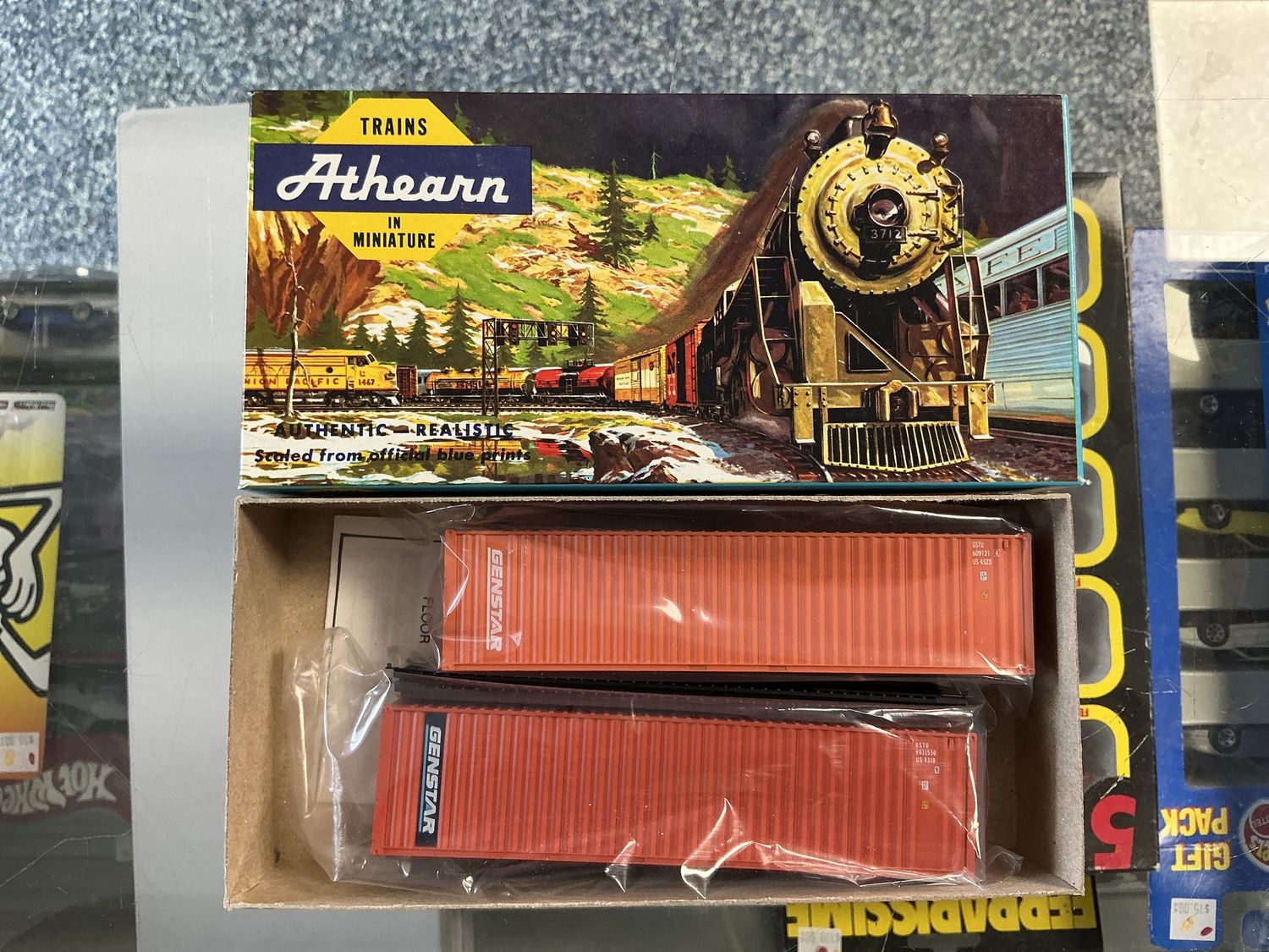 Athearn gen star containers